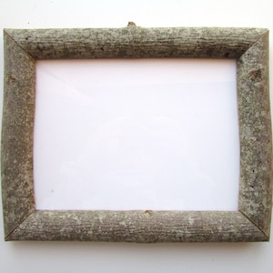 Wooden Frame 6x8&quot; Photo Frame, Rustic Wood Picture Frame, Hanging photo display, Driftwood Wall Art, Rustic Wood Frame