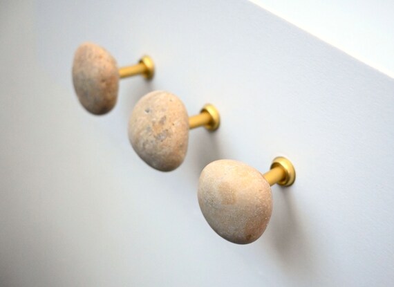 3 Stone Wall Hooks Gold Color Pebble Wall Hooks Coastal Bathroom Decor Golden Wall Hooks Stone Towel Hooks Beach House Style Hook Etsy