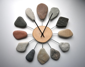 Orologio costiero da 17,3", grande orologio in pietra marina, arte con ciottoli da spiaggia, regalo a tema spiaggia, orologio in roccia naturale, arte murale in legno galleggiante, arredamento costiero