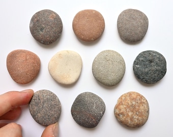 10 Pebble Magnets, Stone Note Magnets, Creative Memo Magnets, Natural Beach Pebble Art Fridge Note Magnet Set, Coastal Memo Board Organising