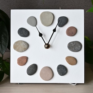 Coastal Desk Clock 7", Pebble Art Clock, Driftwood Art, Small Stone Table Clock, Beach Theme Gift, Coastal Decor, Seaside Design Clock