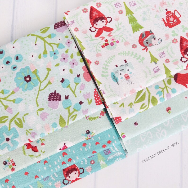 Riley Blake Designs Fabric Bundle 8 pieces Little Red in the Woods Aqua Fat Quarter Bundle Jill Howarth