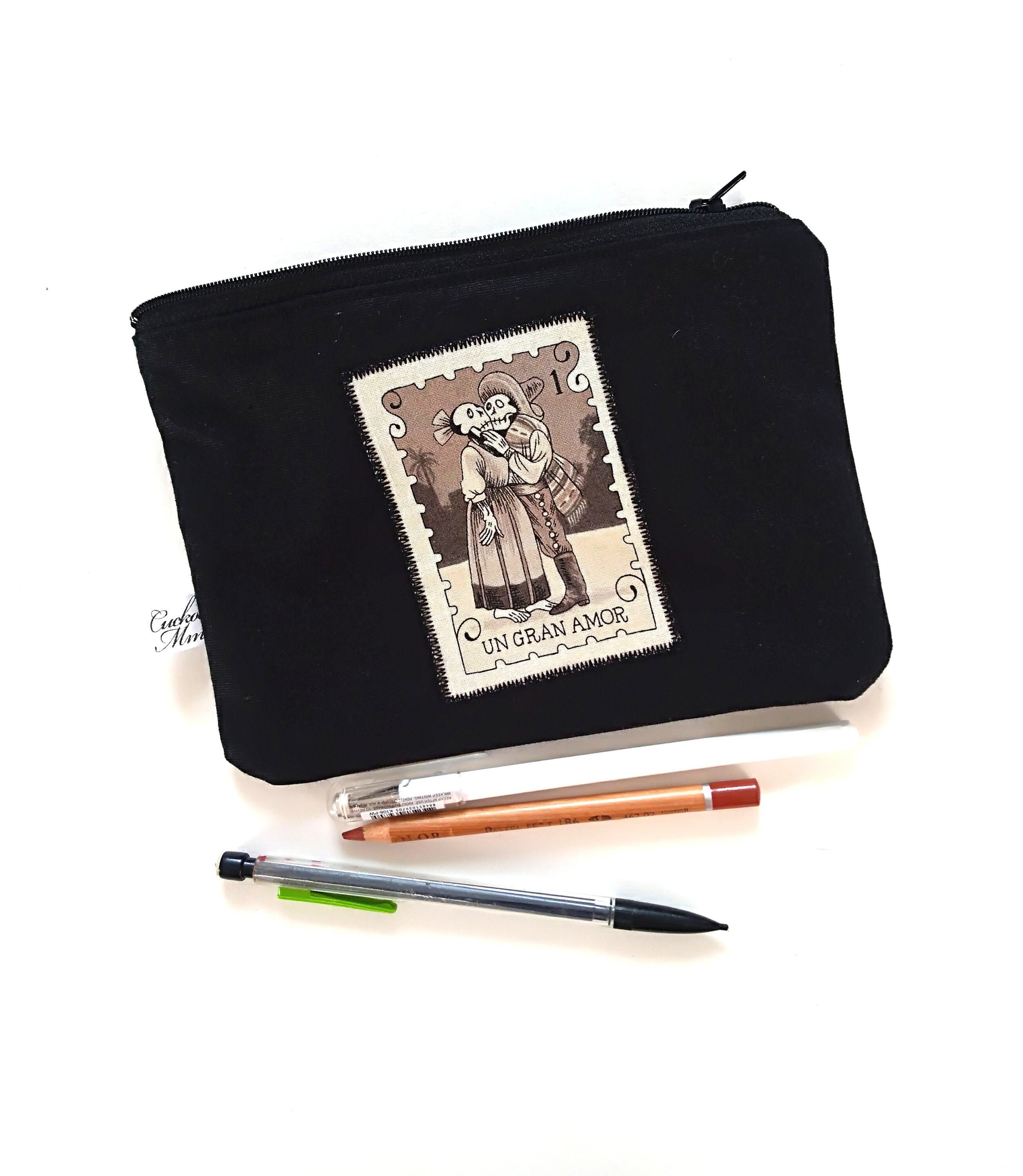 Trousse Amoureux Gothique Noir Crânes/Black Gothic Pouch Lovers Skulls