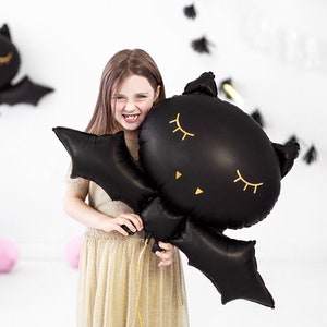 Halloween Bat Tissue Garland Kids Halloween Party Decorations Halloween Birthday Halloween Bunting Banner Halloween Photo Backdrop image 9