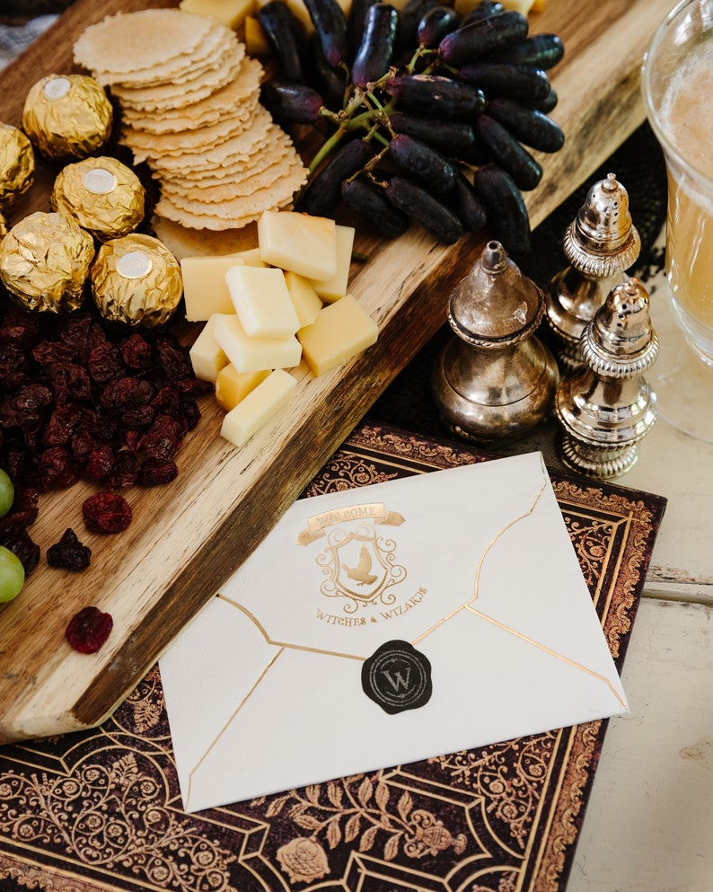 The Party Darling Witches & Wizards Acceptance Letter Napkins - Thumbnail 5
