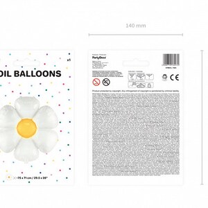May include: White foil balloon shaped like a daisy with a yellow center. The balloon is 29.5 inches in diameter. The packaging says "Foil Balloons" and includes a measurement of 75 x 71 cm / 29.5 x 28".