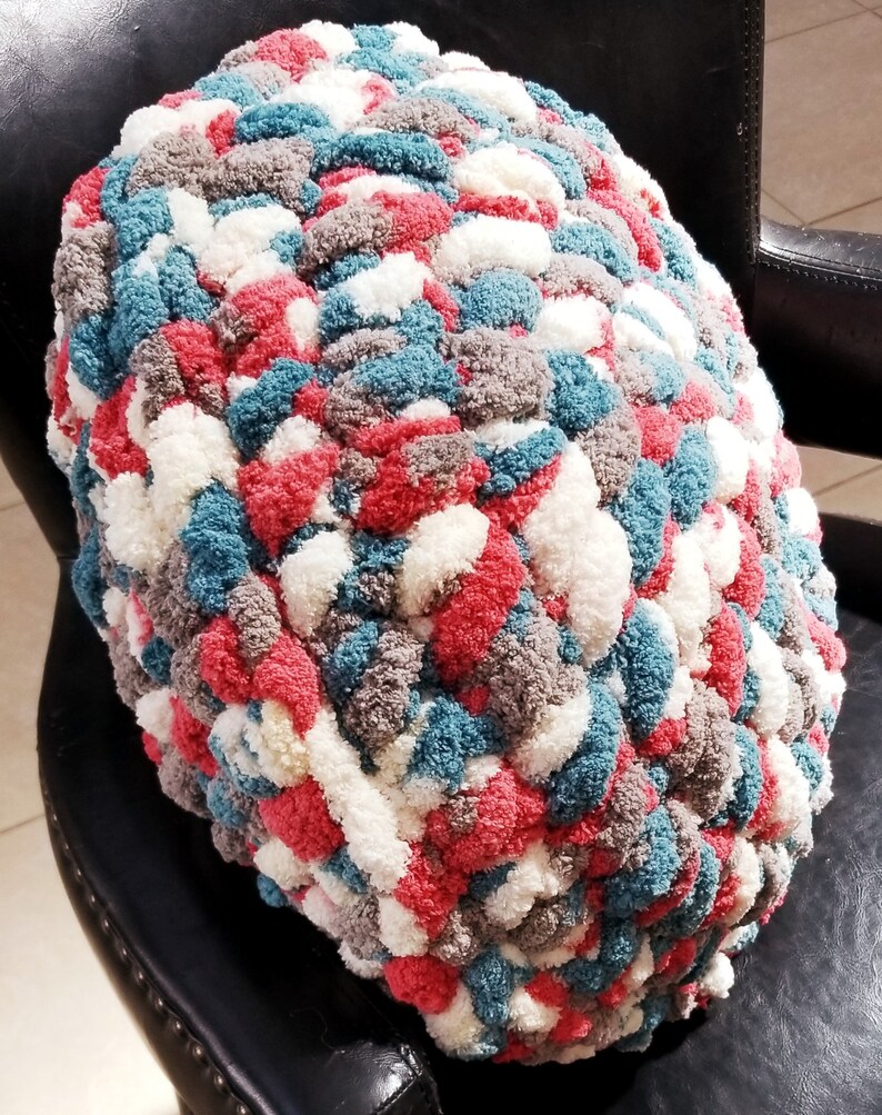 Chunky Crochet 16 Stuffed Round Pillow Bernat Blanket Etsy