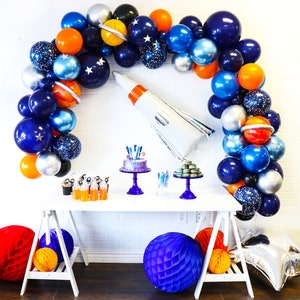 Astronaut Themed Balloon Garland Kit