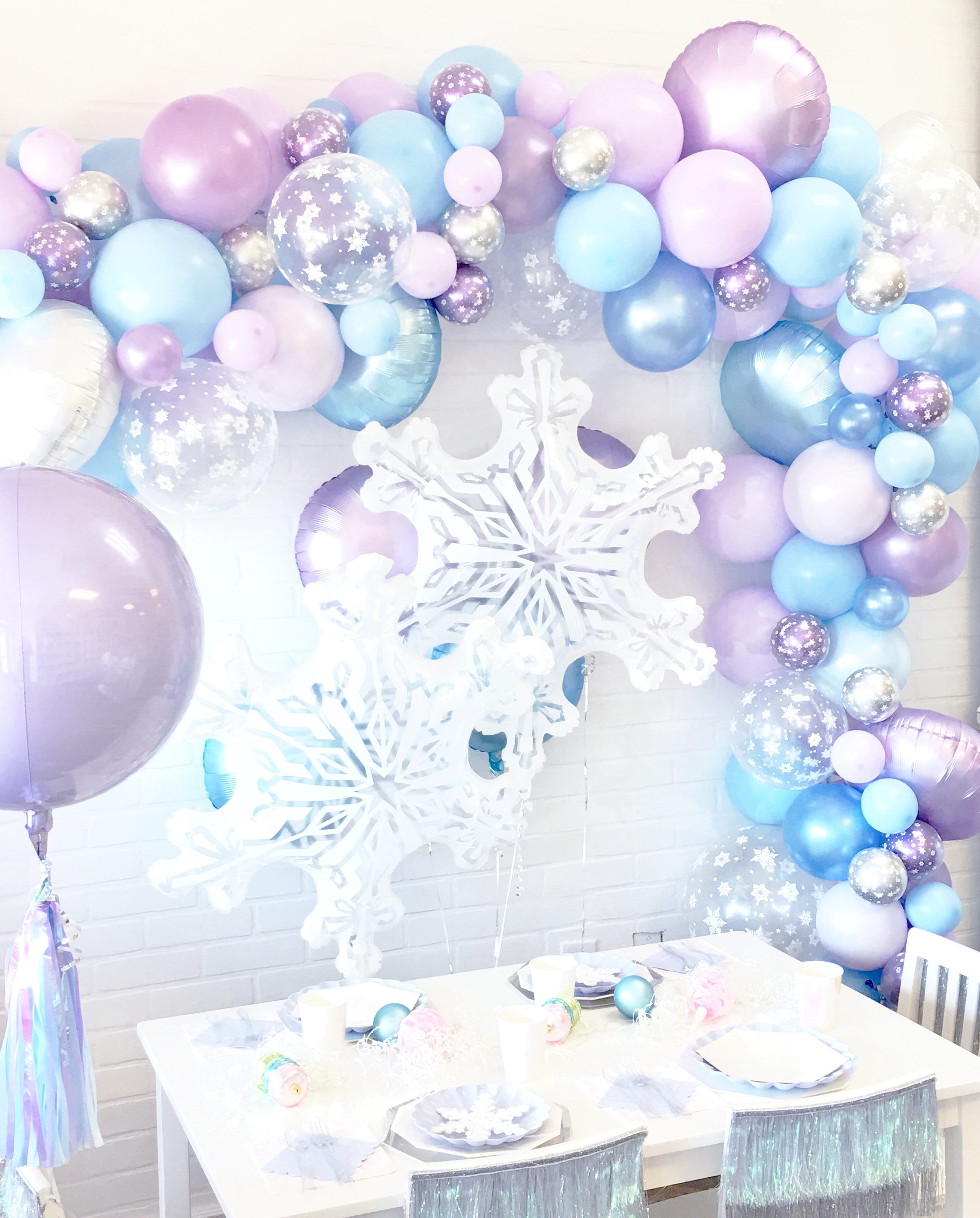 Frozen Balloon Garland Kit - Frozen Balloon Arch, Winter Onederland Party - Frozen Birthday Party, Frozen Party Decor, Frozen Balloons