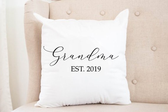 Grandma Est. 2020 Pillow New grandma Grandma Est. 2020 Pillow New grandma