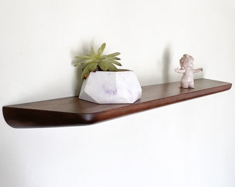 Wooden Wall Shelf Floating Shelf with Harmonious Curves Custom Wooden Shelves for Living Room Housewarming Gift Wall Mounted Custom Shelves