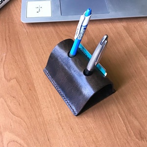 Leather Pen Holder Stand Desk Pen Holder Pen Organizer Desk Leather Organizer Leather Pen Case Personalized gift