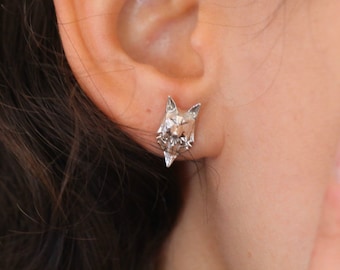 WOLF EARRINGS- SMALL- Sterling Silver Push Back Stud Earrings- Low Poly Geometric Wolf Head Earrings - VvILK
