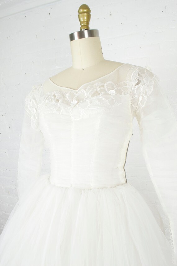 Vintage Lace Tulle Illusion Neck 50s Short Puffy Wedding Gown