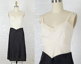 1950s lingerie dress slip . black and white pin up lingerie . vintage short nightgown . small xsmall