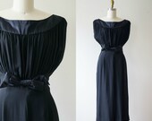 1940s black silk evening gown . Vintage 40s long cocktail dress . Frank Starr Original grecian maxi party dress . Medium