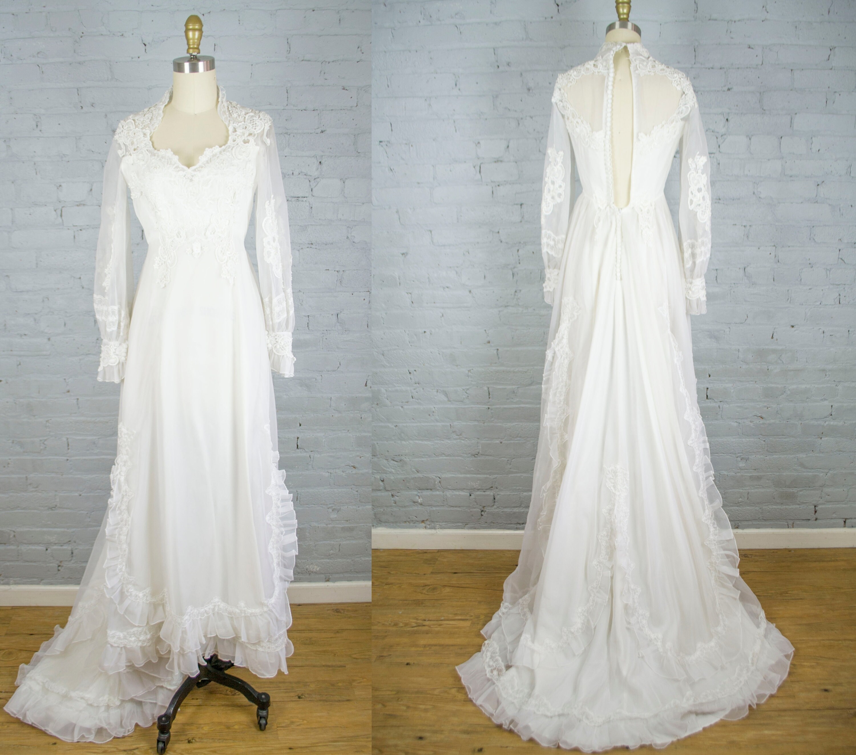1970s Bohemian Long Sleeve Wedding Dress White Lace Victorian