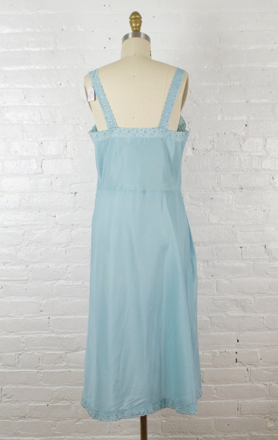 1950s nylon eyelet lace dress slip . vintage  pow… - image 4
