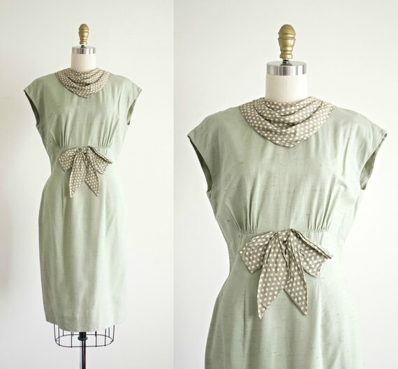 1950s 1960s polka dot detail day dress . vintage 5