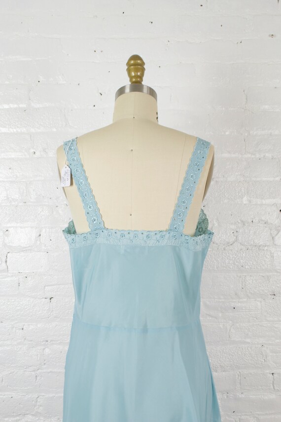 1950s nylon eyelet lace dress slip . vintage  pow… - image 5