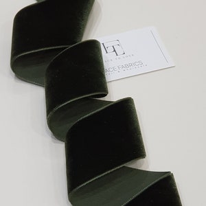 Nastro di velluto verde scuro tagliato su misura, nastro di velluto nero stretto, fiocco regalo in tessuto di velluto, nastro per capelli in velluto, rifinitura in velluto ST1007