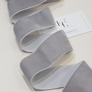 Grijs elastisch fluwelen lint op maat gesneden, breed fluwelen lint grijs, fluwelen stoffen lint cadeaustrik, haarlint fluweel, fluwelen rand HDS006