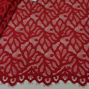 Roter Stretch-Spitzenstoff, elastisches Spitzenmaterial verkaufte lose Lagerware J4937006