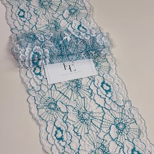 Ivory mit hellblauer Spitzenborte Meterware, Makramee-Spitze, Alencon-Spitze, Dessous-Spitze L8787