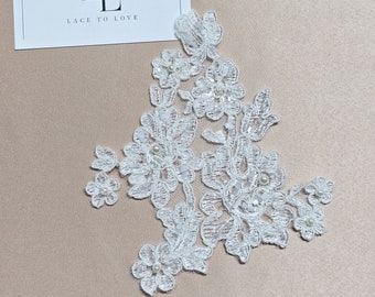 Applique en dentelle ivoire vendue à l'unité, patch à coudre en dentelle perlée, embellissement de dentelle de Chantilly française, dentelle 3D, décoration de dentelle de mariée, M0107