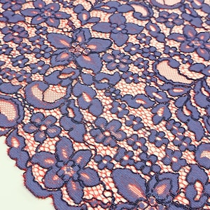Paarsrode kantstof op maat gesneden, geborduurde bruiloftkant, bruidskant, avondjurkkant, lingeriekant, Alencon Lace, L71909