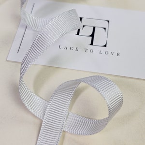 Ruban gros-grain côtelé blanc pur, finitions lingerie et mercerie en gros-grain, V037