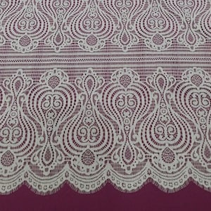 Licht ivoorkleurige kantstof op maat gesneden, kant van Franse Alencon bruidsjurk, kant van de bruiloft, kant van de jarretels, kant van de avondjurk, kant van lingerie, L178891