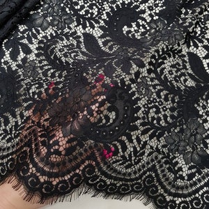 Tecido de renda de cílios pretos, renda Chantilly, renda francesa, renda de noiva, renda de casamento, renda de vestido de noite, renda recortada, renda de lingerie, jarda L77734