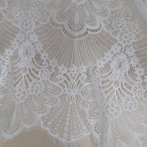 Tessuto in pizzo da sposa color avorio chiaro tagliato su misura, pizzo francese per velo, pizzo da sposa bianco, pizzo per lingerie, pizzo Chantilly, LL32905