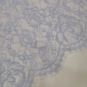 Tejido de encaje Chantilly francés violeta claro, encaje para velo de novia, encaje para vestido de noche, encaje para lencería, se vende cortado a medida, EVS113V