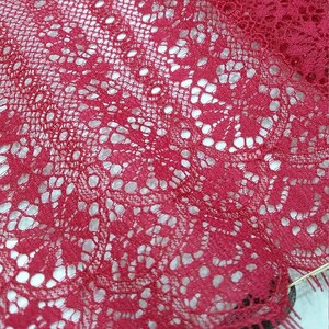 Pizzo rosso, pizzo francese Alençon, pizzo per abiti da sposa, pizzo per matrimoni, pizzo per giarrettiere, pizzo per abiti da sera, pizzo per lingerie tagliato su misura L3661