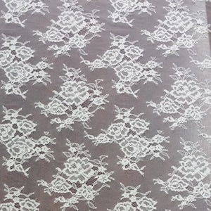 Tela de encaje blanco cortada a medida, encaje Chantilly francés, encaje bordado para vestido de novia, encaje de velo marfil, material de encaje para lencería J411201