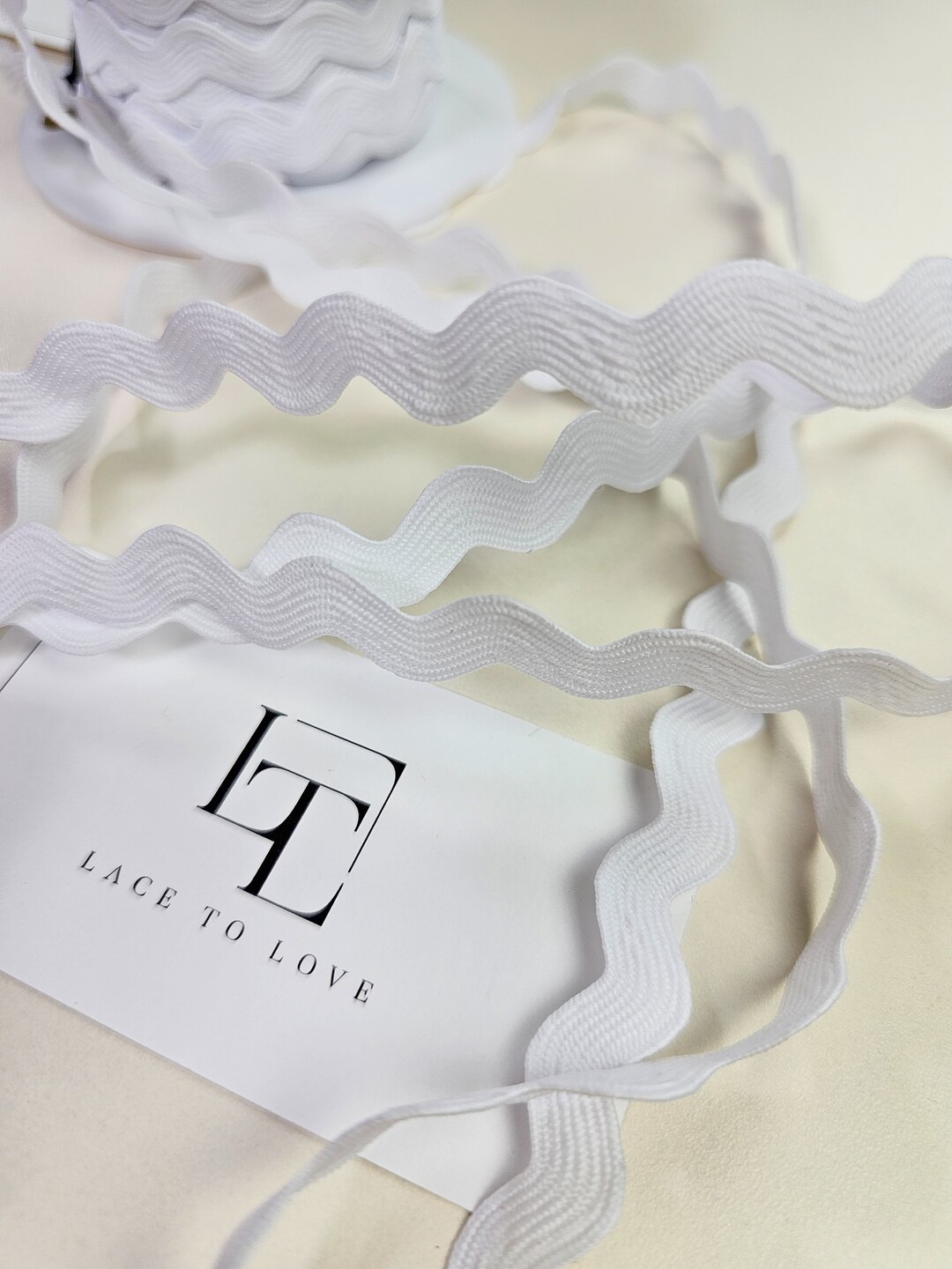 White Rick Rack Ribbon, 2 Cm/0.79 Inches Wide, Pure White Ribbed Ric ...