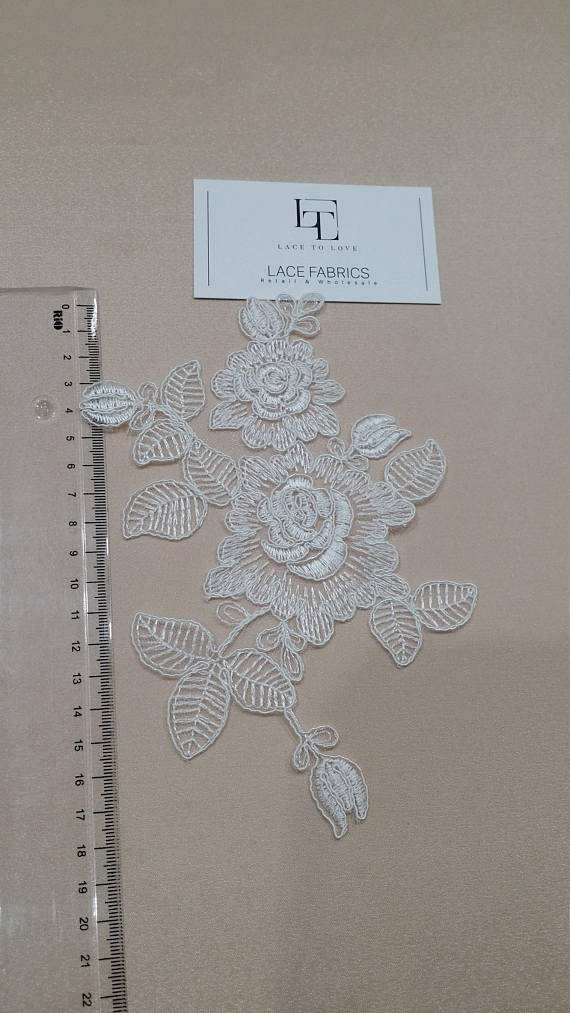 Ivory Lace La6001 main image 1