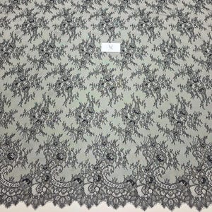 Tissu dentelle noire, dentelle française, dentelle de Chantilly, dentelle de mariée, dentelle de mariée, robe de soirée, dentelle festonnée, dentelle florale, lingerie, yard de dentelle WD6016