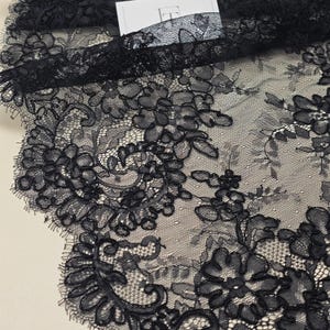 Zwarte delicate kantafwerking met koord, Franse kanten rand, kanten rand bruiloft bruidssluier, geschulpte wimperjurk kanten rand, EVSL195C