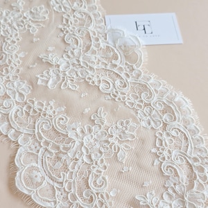 Renda Chantilly marfim claro com cordão, renda francesa off white, renda de casamento, WDL6018