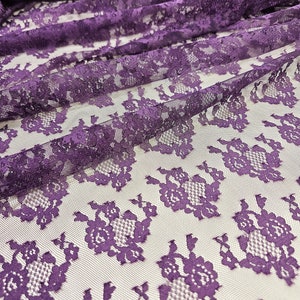 Tessuto di pizzo Chantilly viola tagliato su misura, delicato tessuto di pizzo da sposa francese, pizzo per abito da sera, J997701