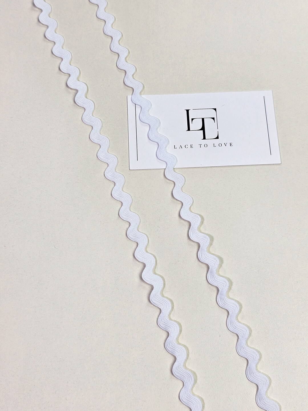 White Rick Rack Ribbon, 1.4 Cm/0.55 Inches Wide, Pure White Ribbed Ric ...
