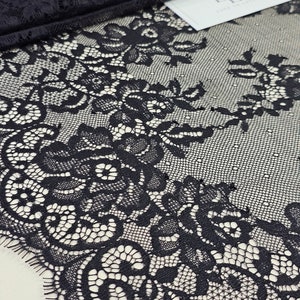 Zwarte delicate kanten rand, Franse chantilly-kant, zwarte smalle kantversiering, fournituren kantlint, op maat gesneden verkocht, LL3991