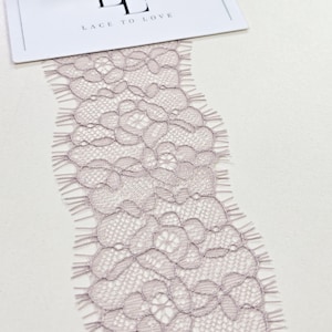 Delicato pizzo viola, bordo in pizzo francese Chantilly, decorazione stretta in pizzo viola chiaro, nastro per merceria, venduto tagliato su misura, LMT3331