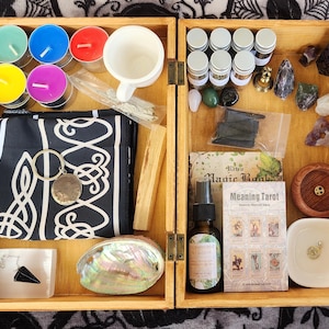 Travel altar - Portable Witchcraft - Witch Supplies Starter Kit - Altar Supplies for Witches - Witches Travel Alter - Witch Box