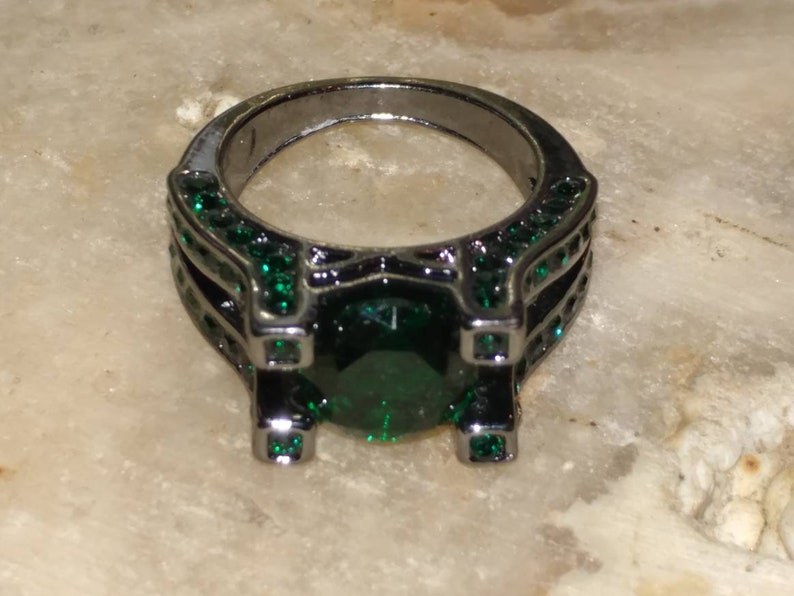 Magically Enchanted Coven Lady Luck Gamblers Companion Ring