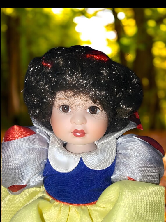 Haunted Porcelain Doll: Felicity, Glamour Fae Spirit Companion - Etsy