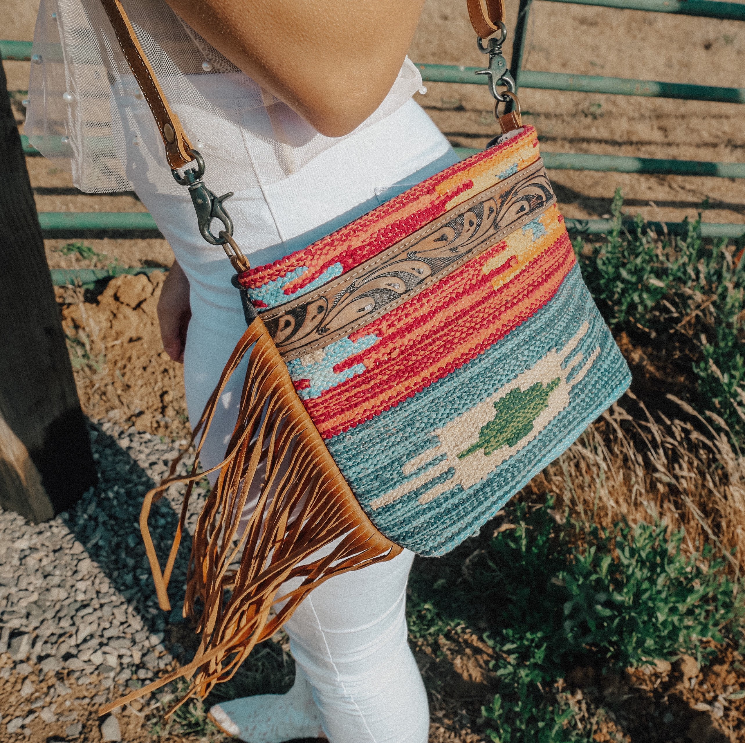 myra bolsa purse